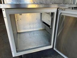 Randell Pizza Prep Table 48” W x 33” D x 42.5” H