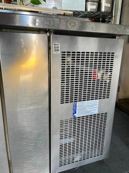 Randell Pizza Prep Table 48” W x 33” D x 42.5” H