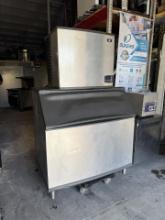 Manitowoc 900lbs IY0906A-261D Air cooled Ice machine W/ Bin