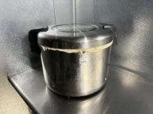 Zojirushi Electric Rice Cooker