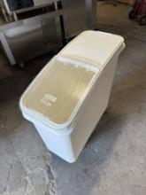 Winco ingredient bins