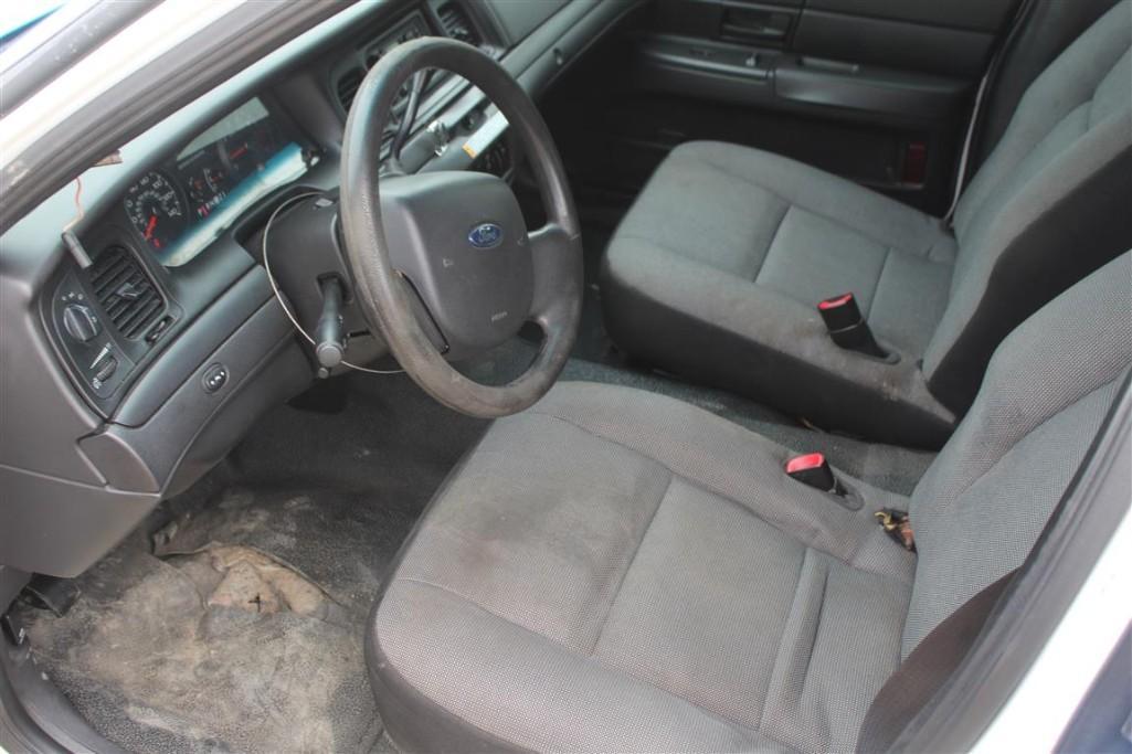 2011 FORD CROWN VIC