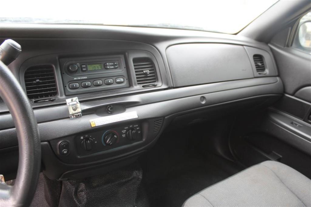 2011 FORD CROWN VIC