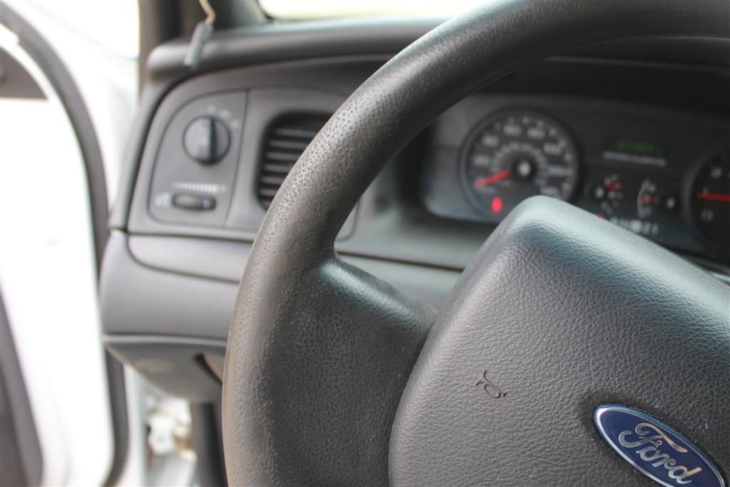 2011 FORD CROWN VIC