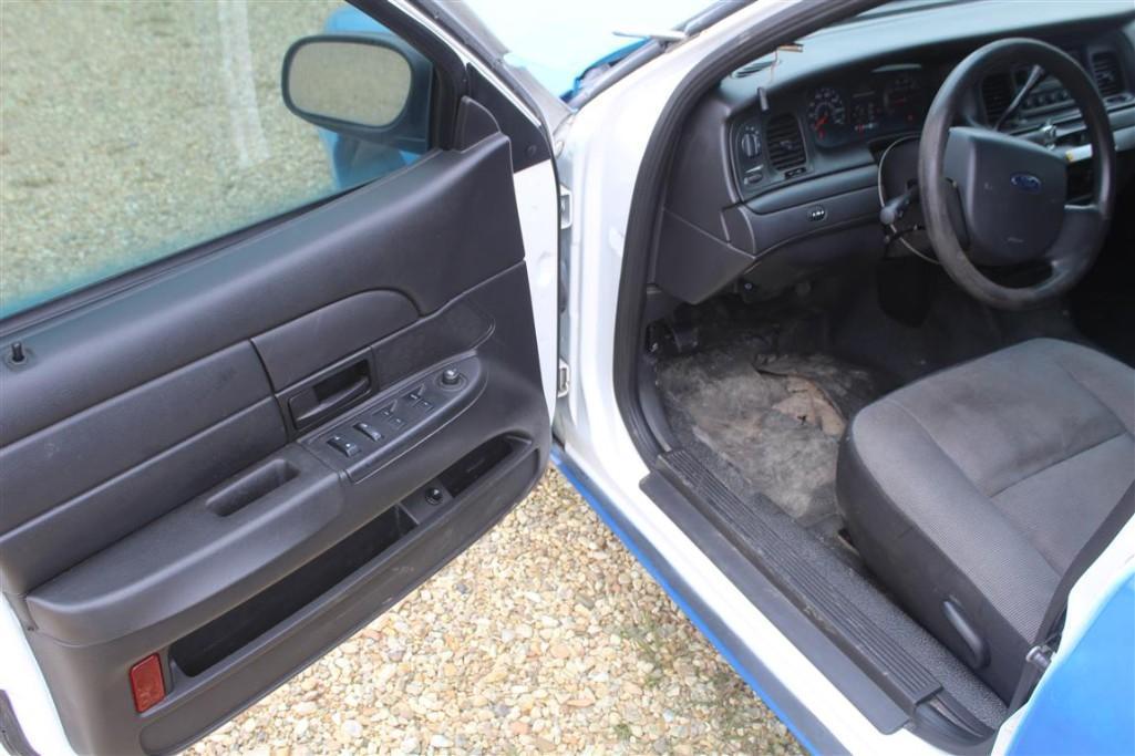 2011 FORD CROWN VIC