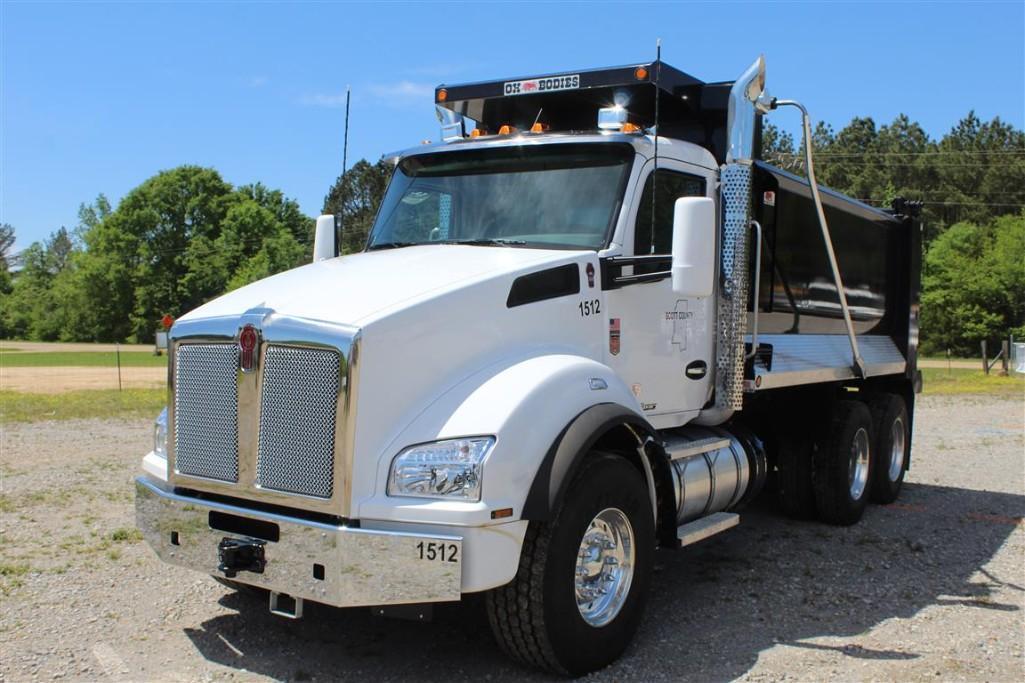 2021 KENWORTH T880