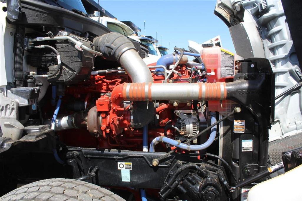 2021 KENWORTH T880