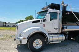 2021 KENWORTH T880
