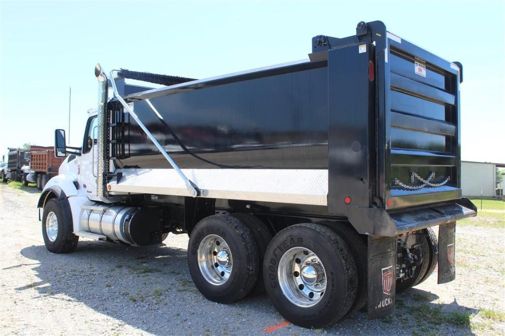 2021 KENWORTH T880