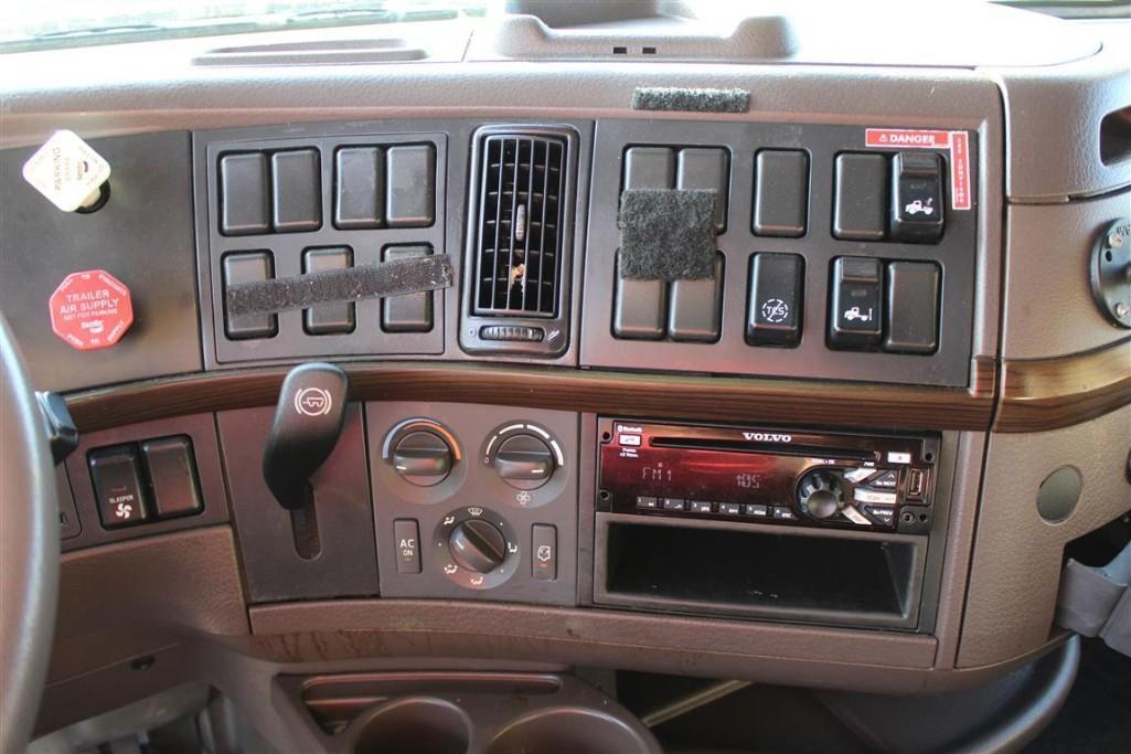 2013 VOLVO