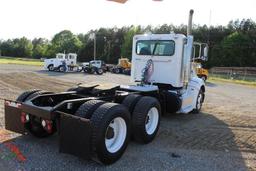 2011 PETERBILT 386 DAY CAB