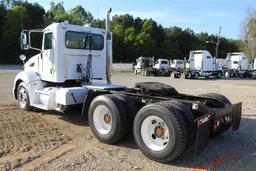 2011 PETERBILT 386 DAY CAB