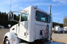 2011 PETERBILT 386 DAY CAB
