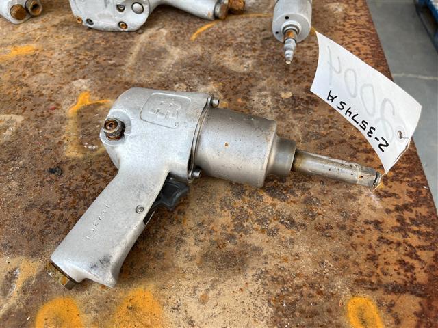 LOT OF AIR IMPACTS AND AIR GRINDER
