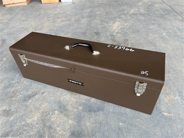 PROTO 32IN BROWN TOTE WITH RED TRAY