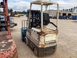 ALLIS CHALMERS ACE-30 FORKLIFT
