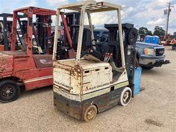 ALLIS CHALMERS ACE-30 FORKLIFT