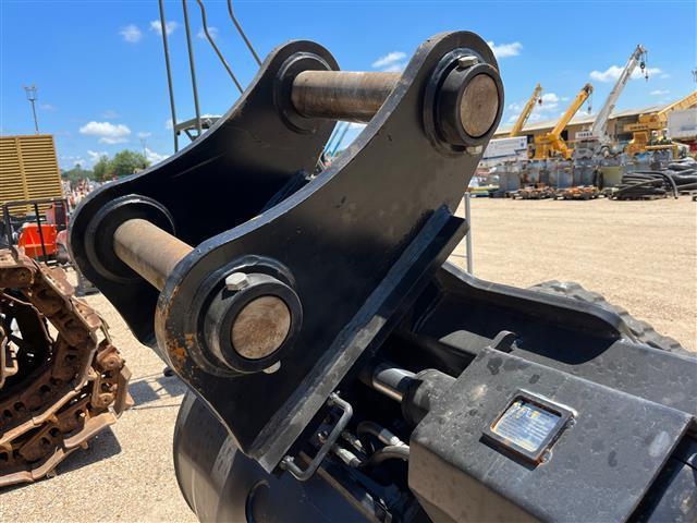 72IN TROJAN SWIVEL BUCKET