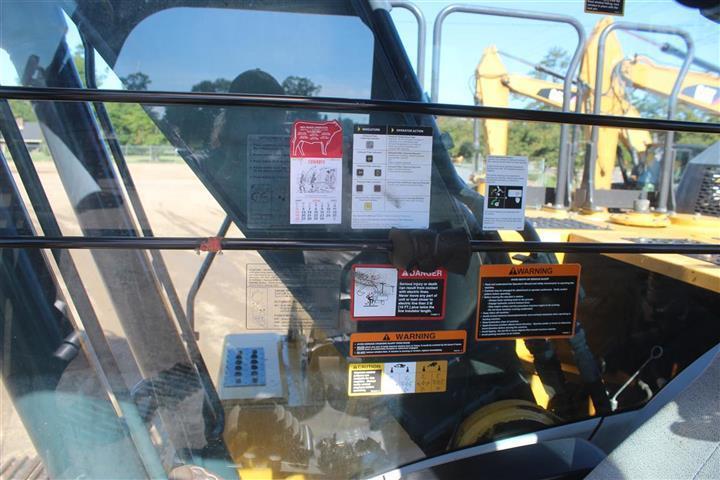 2017 JOHN DEERE 250G-LC EXCAVATOR