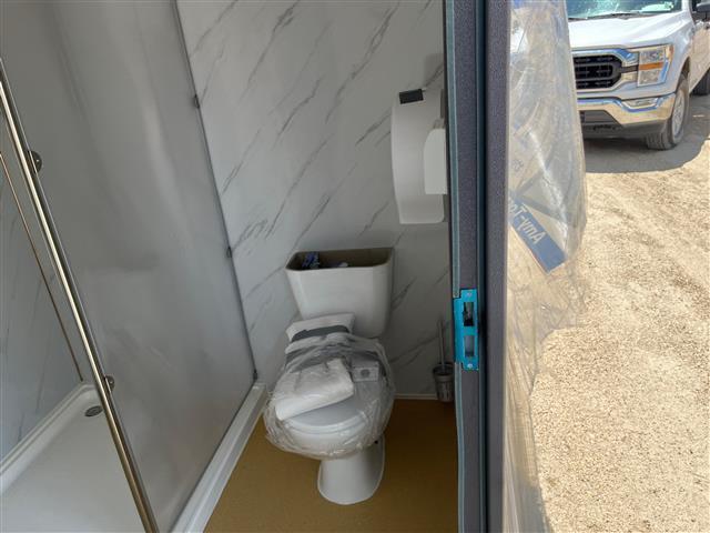 BASTONE MOBILE TOILET
