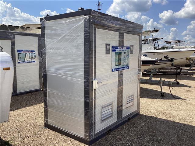 BASTONE MOBILE TOILET