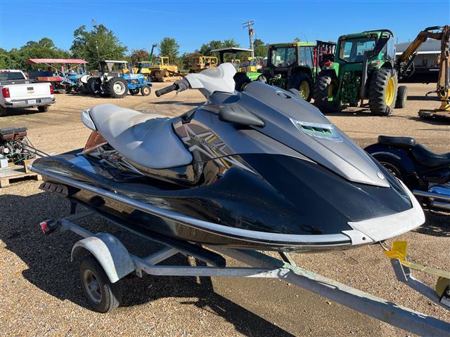 2011 YAMAHA WAVE RUNNER JET SKI