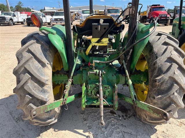 JOHN DEERE 2155 TRACTOR