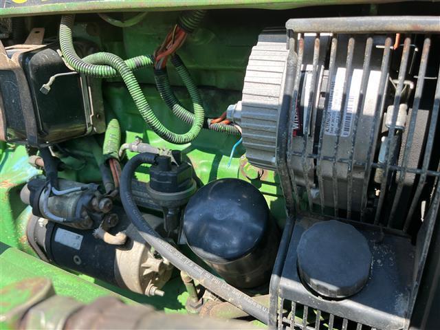 JOHN DEERE 2155 TRACTOR