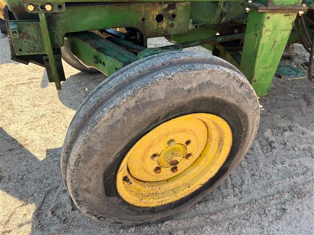 JOHN DEERE 2155 TRACTOR