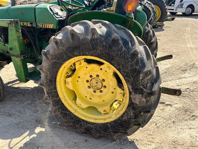 JOHN DEERE 2155 TRACTOR