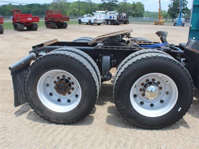 1998 FREIGHTLINER FLD120