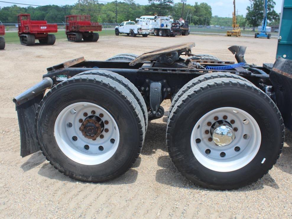 1998 FREIGHTLINER FLD120