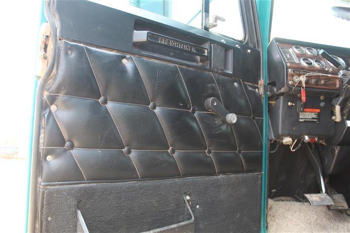 1998 FREIGHTLINER FLD120