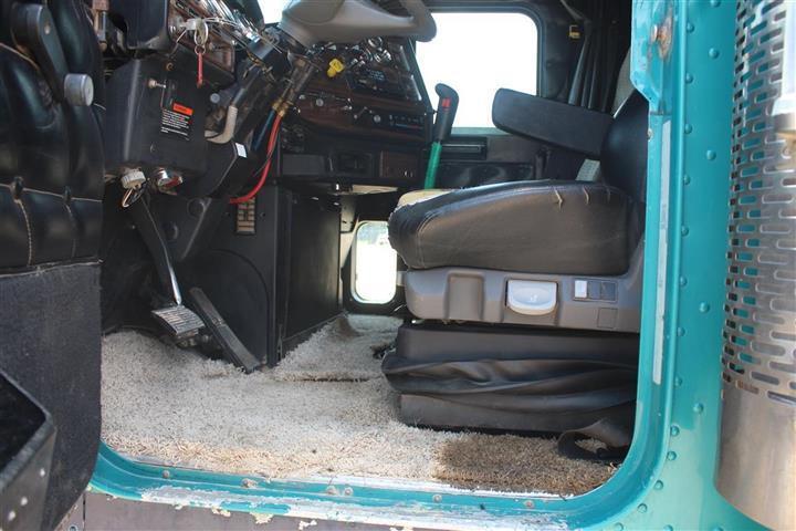 1998 FREIGHTLINER FLD120