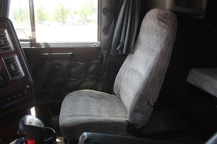 1998 FREIGHTLINER FLD120