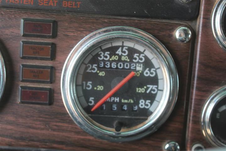 1998 FREIGHTLINER FLD120
