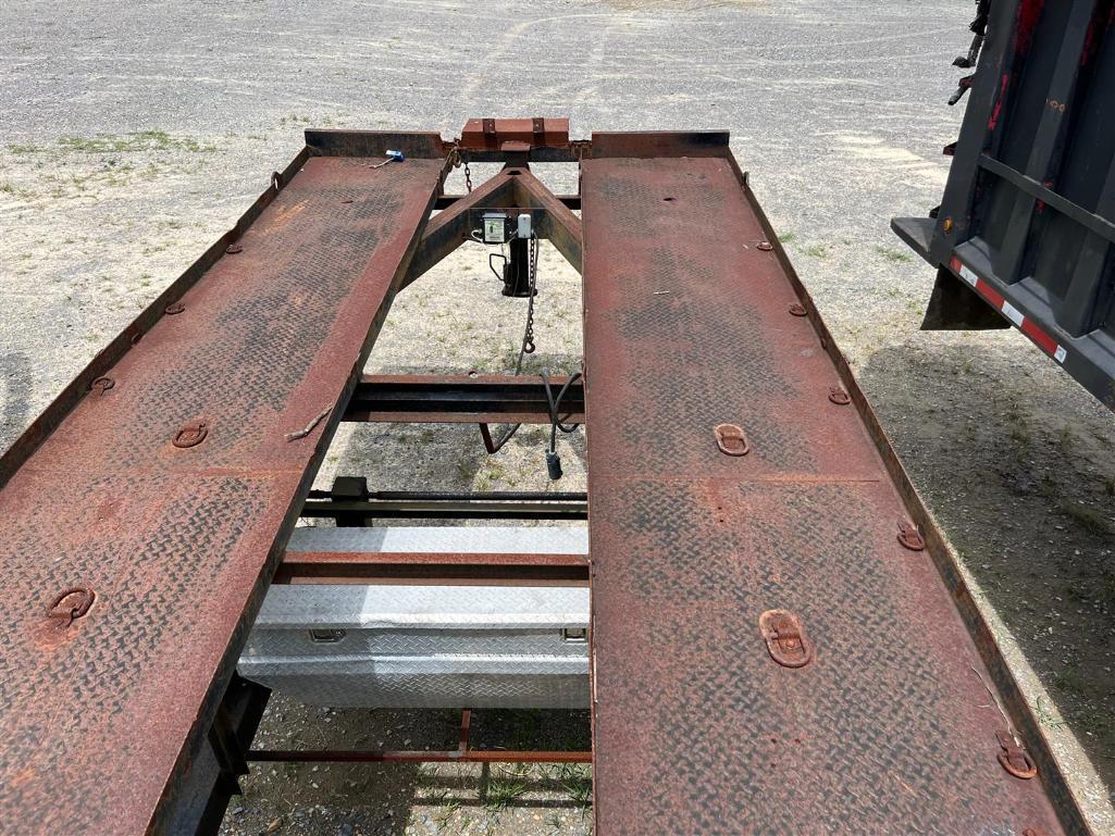 2002 APPA WEDGE TRAILER