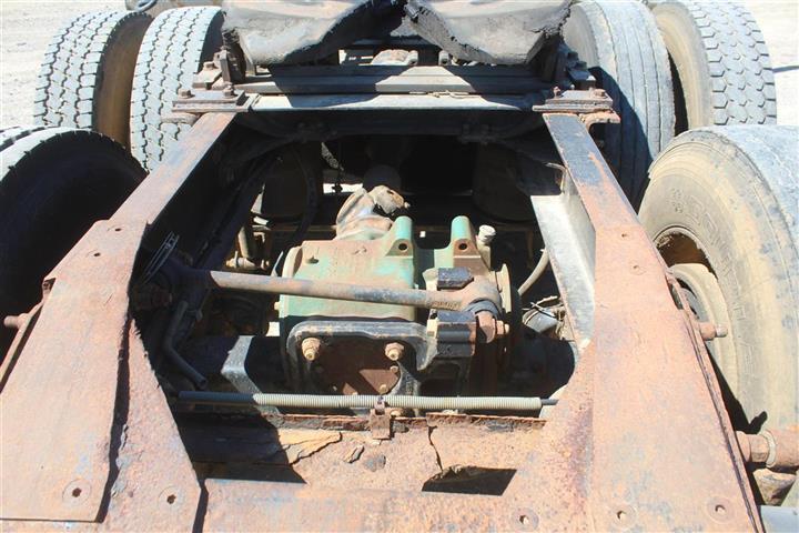 2002 MACK CH613 DAY CAB