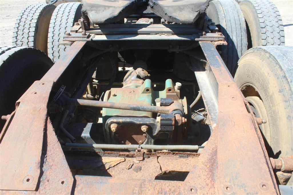 2002 MACK CH613 DAY CAB