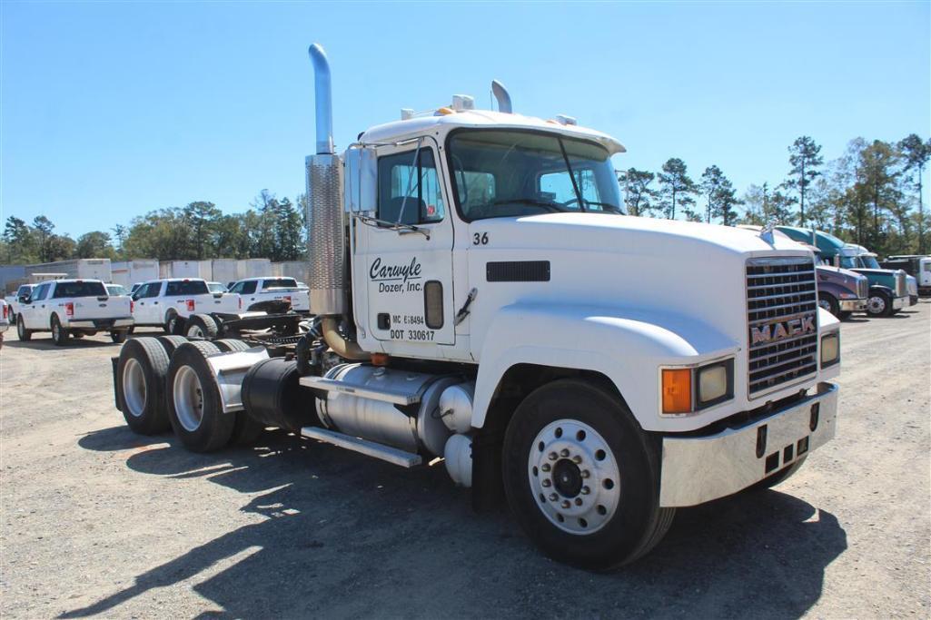2002 MACK CH613 DAY CAB