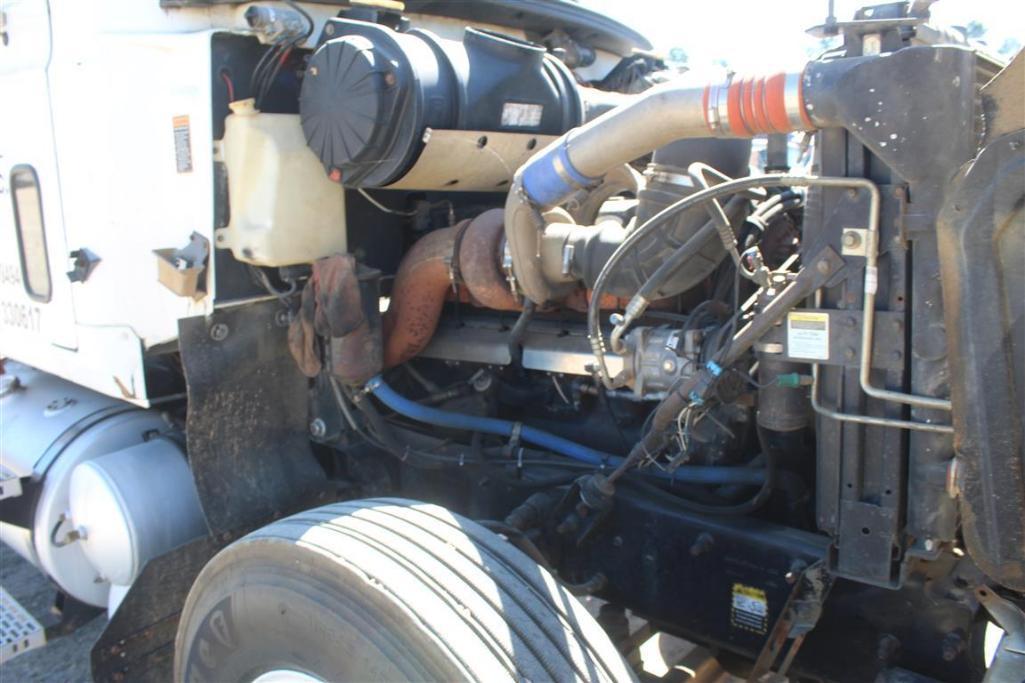 2002 MACK CH613 DAY CAB