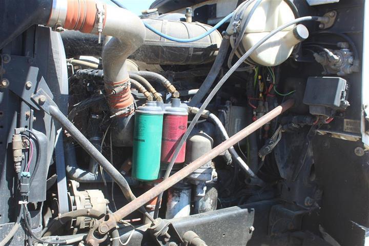 2002 MACK CH613 DAY CAB