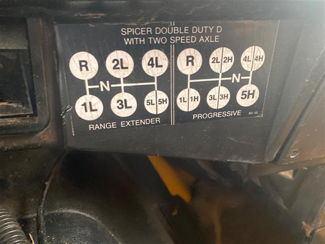 2001 INTERNATIONAL 4700 DT466E