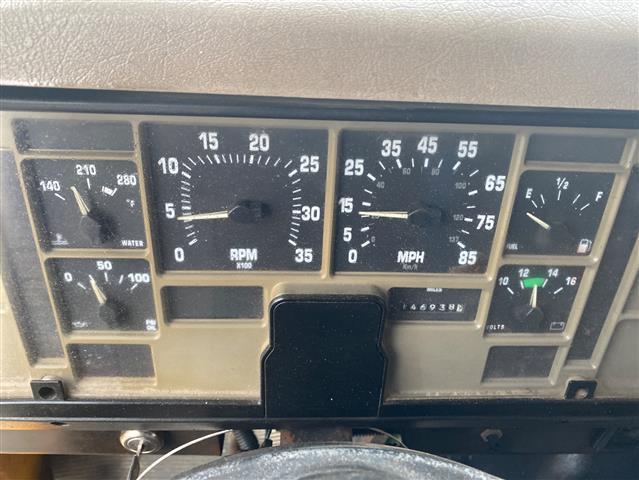 2001 INTERNATIONAL 4700 DT466E