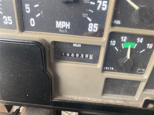 2001 INTERNATIONAL 4700 DT466E