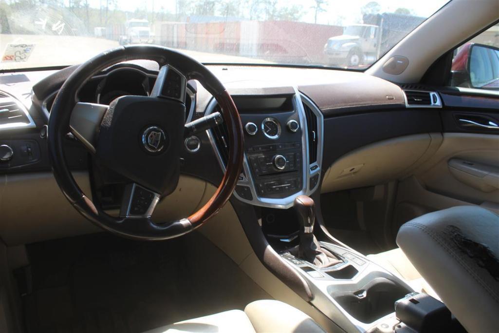 2010 CADILLAC SRX