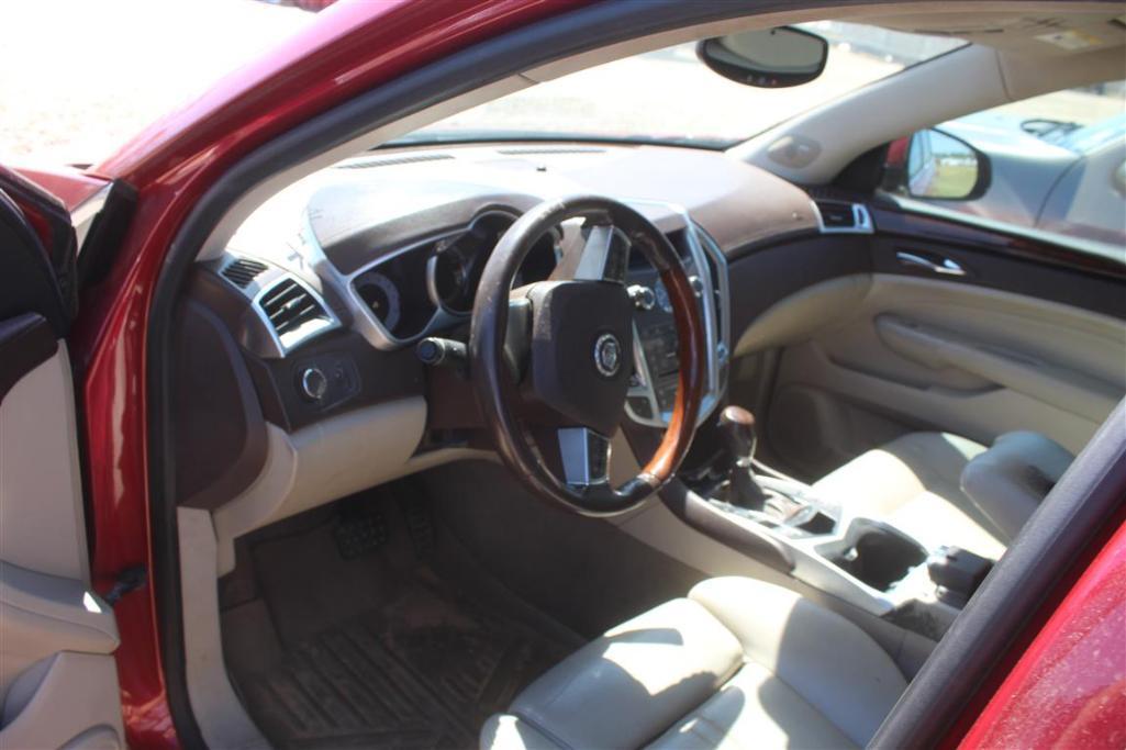 2010 CADILLAC SRX
