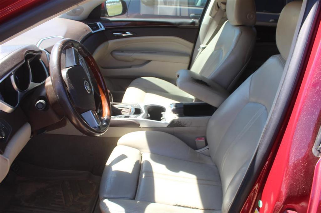 2010 CADILLAC SRX