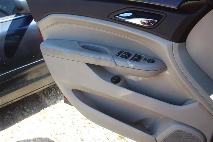 2010 CADILLAC SRX