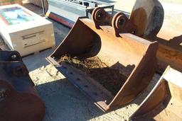 48 INCH DIGGING BUCKET W/ BOCE